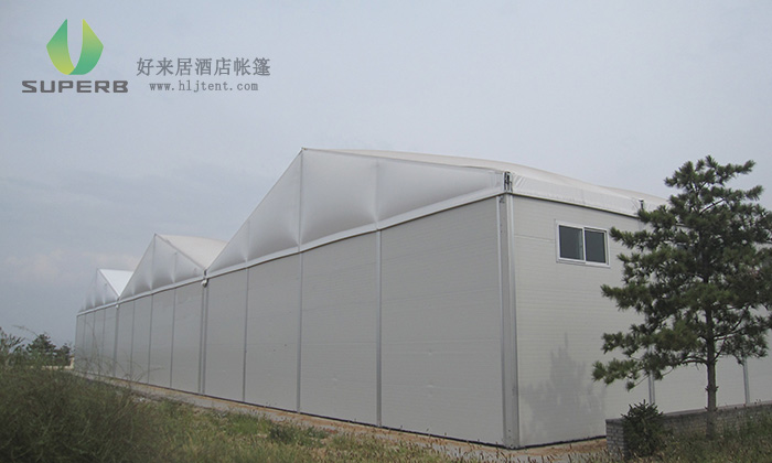 易燃易濕的物品可以放在工業(yè)存儲帳篷中嗎？